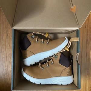 NWOT toddlers timberland shoes